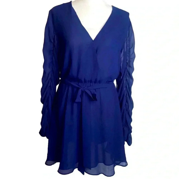 TULAROSA Beautiful Navy Blue Dress Size Medium - Picture 3 of 15